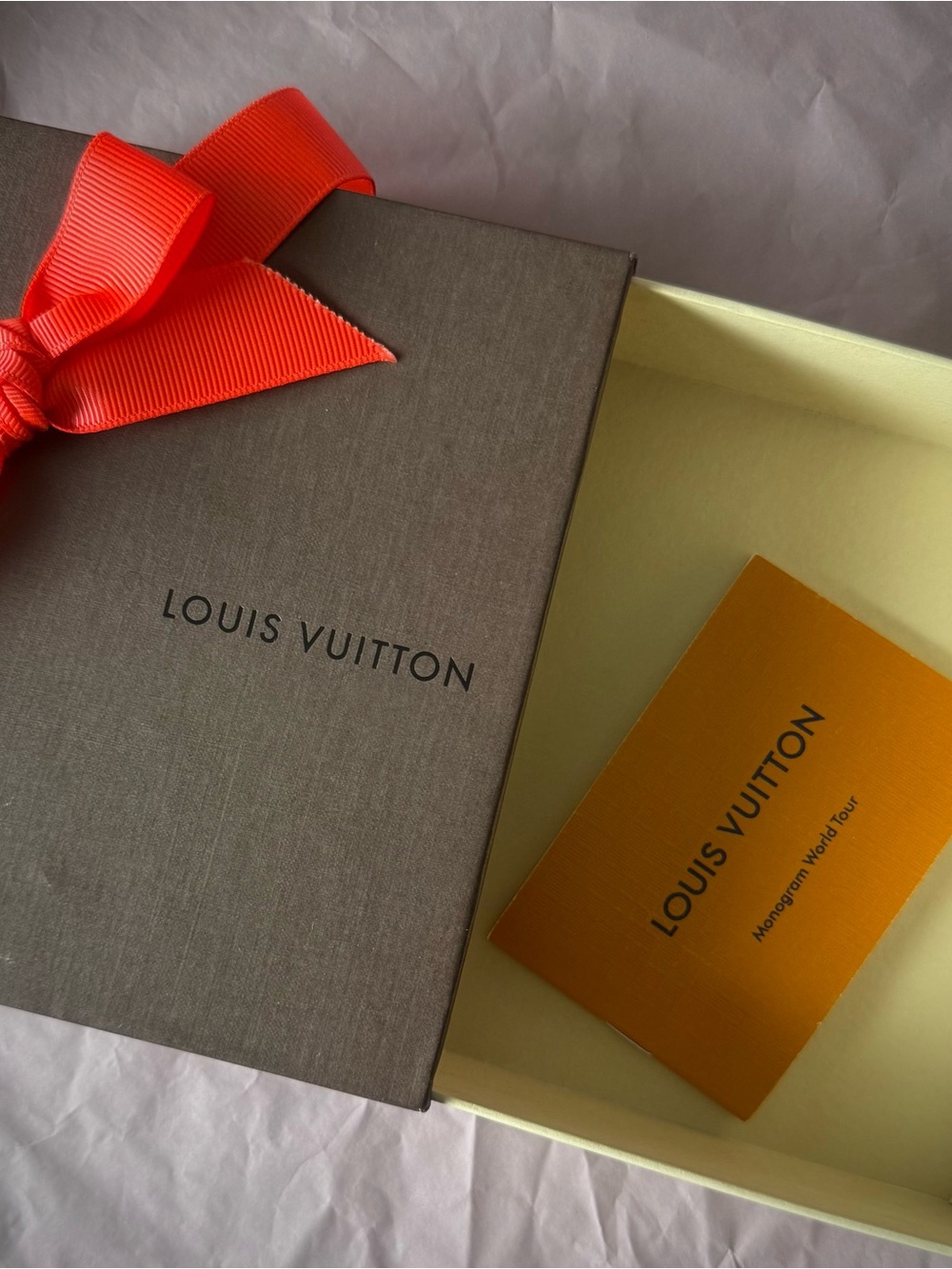Louis Vuitton Gift Box with Ribbon & Care Booklet - Picture 2 of 11